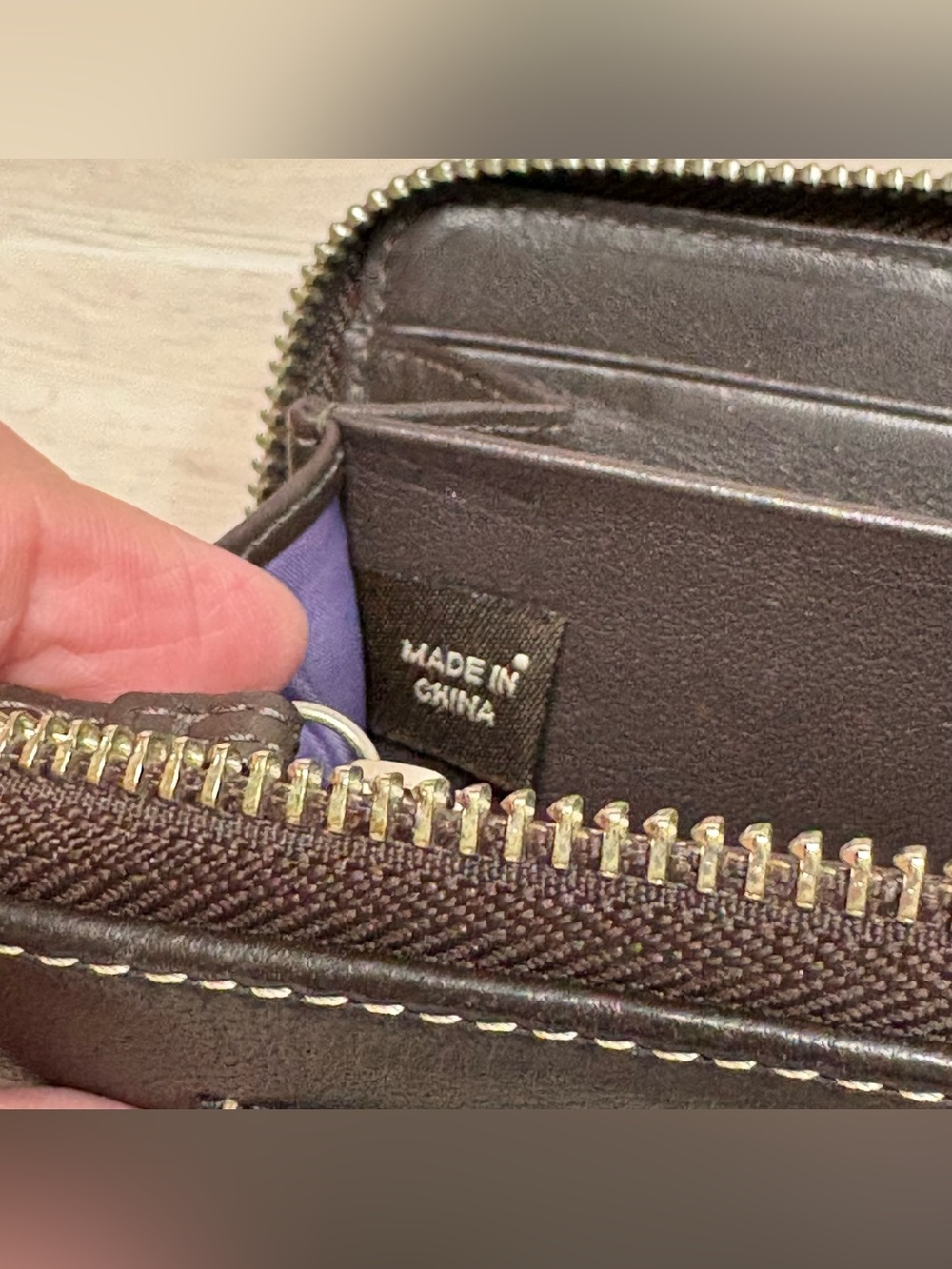 VTG Coach Chelsea Dark Brown Pebbled Leather Zip Around Wallet - Picture 8 of 11